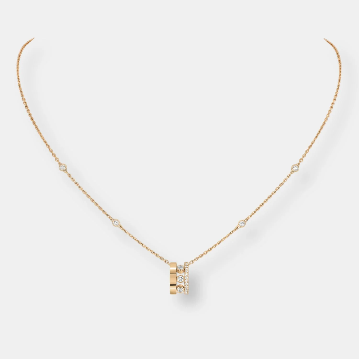 Pendentif sur chaine move romane